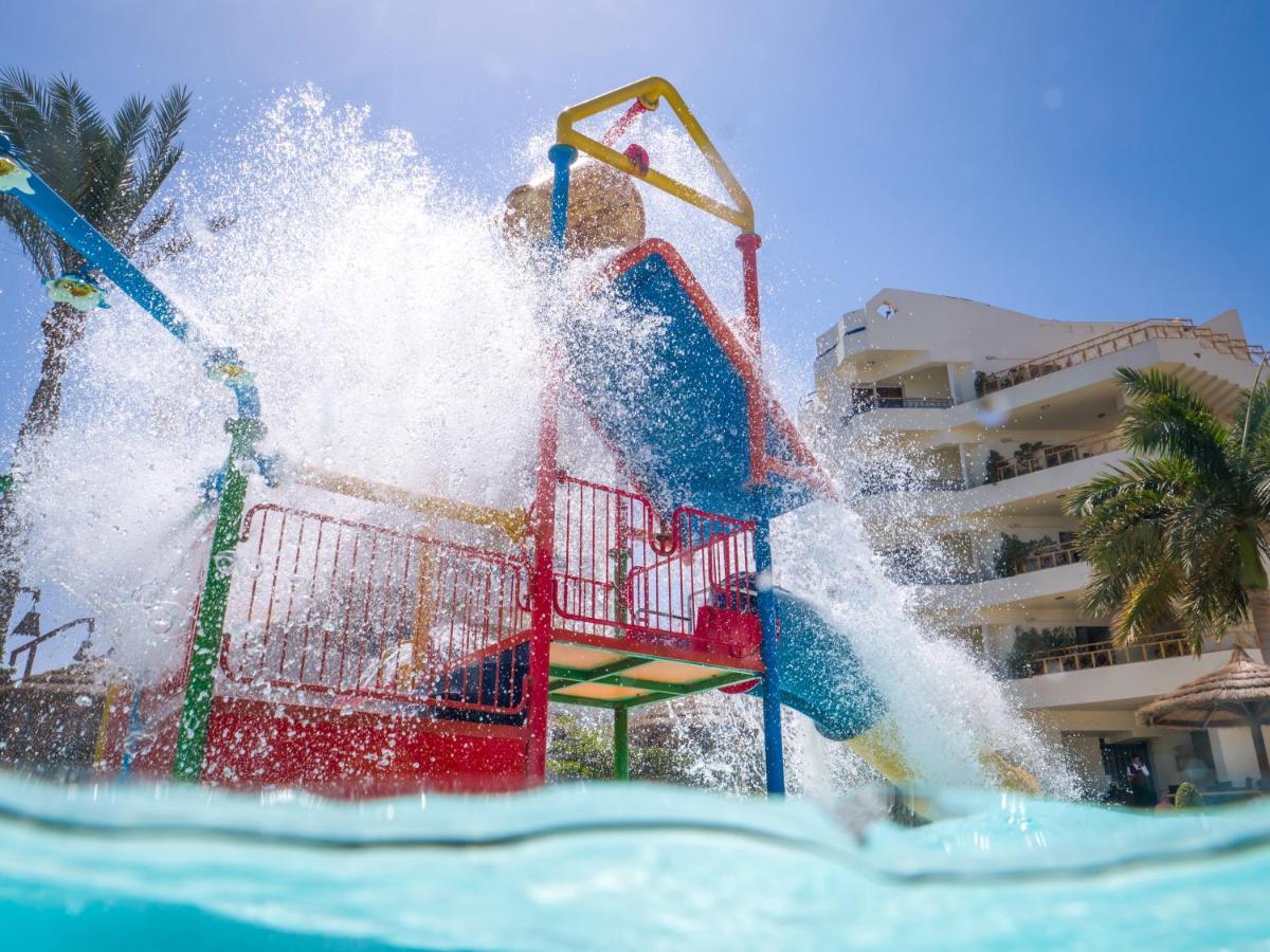 Seagull Beach Resort - Families And Couples Only Hurghada Eksteriør billede