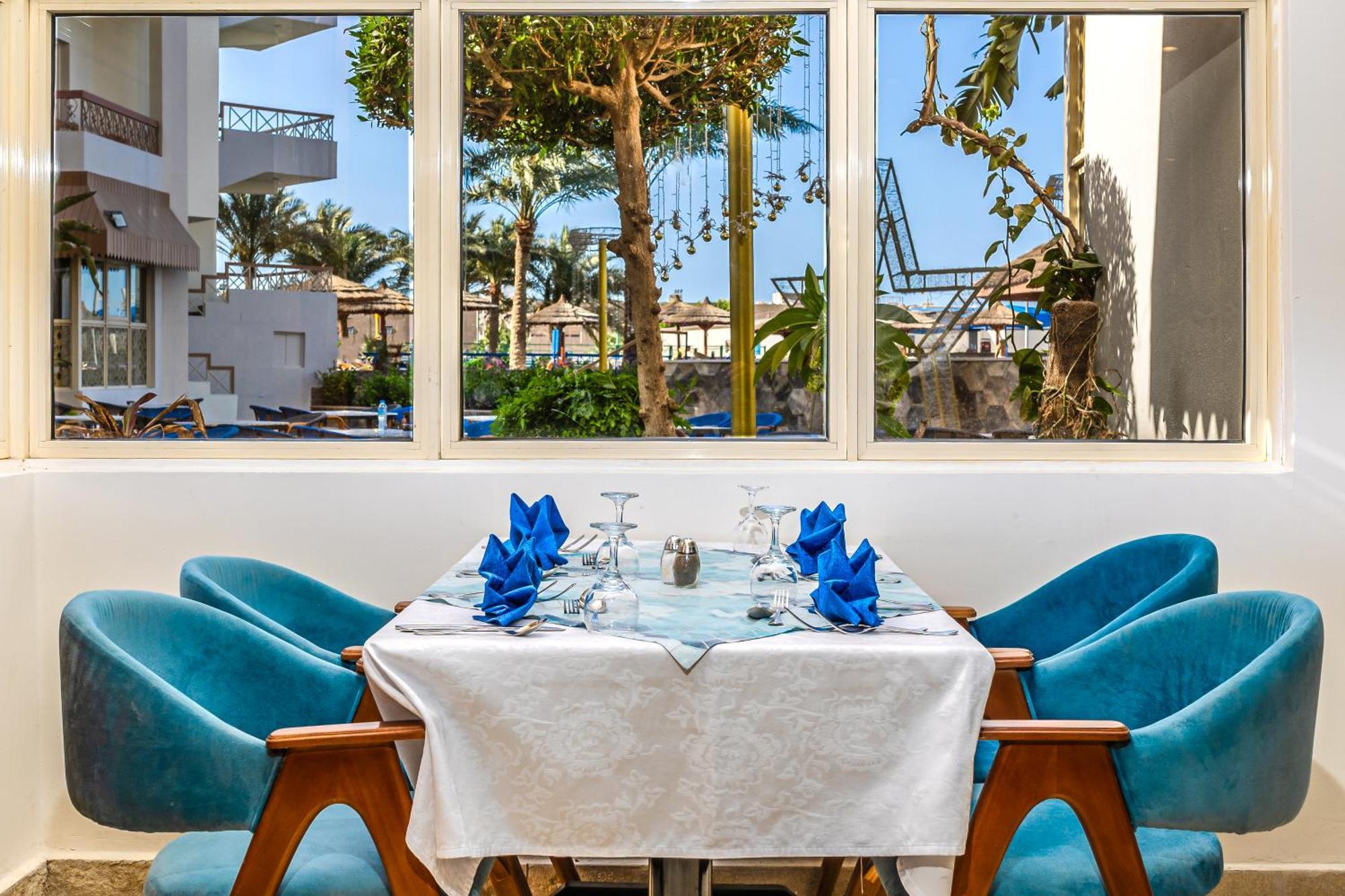 Seagull Beach Resort - Families And Couples Only Hurghada Eksteriør billede